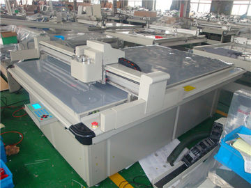 เครื่องตัดกระดาษอัตโนมัติ, เครื่องตัดแบบ Flatbed Connectible CAD Software