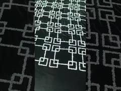 ตู้จำหน่ายเครื่องประดับสำหรับ เสื้อผ้า, เครื่องหนัง, รองเท้า, หมวก, ผ้าพันคอ และผลิตภัณฑ์สิ่งทออื่นๆ